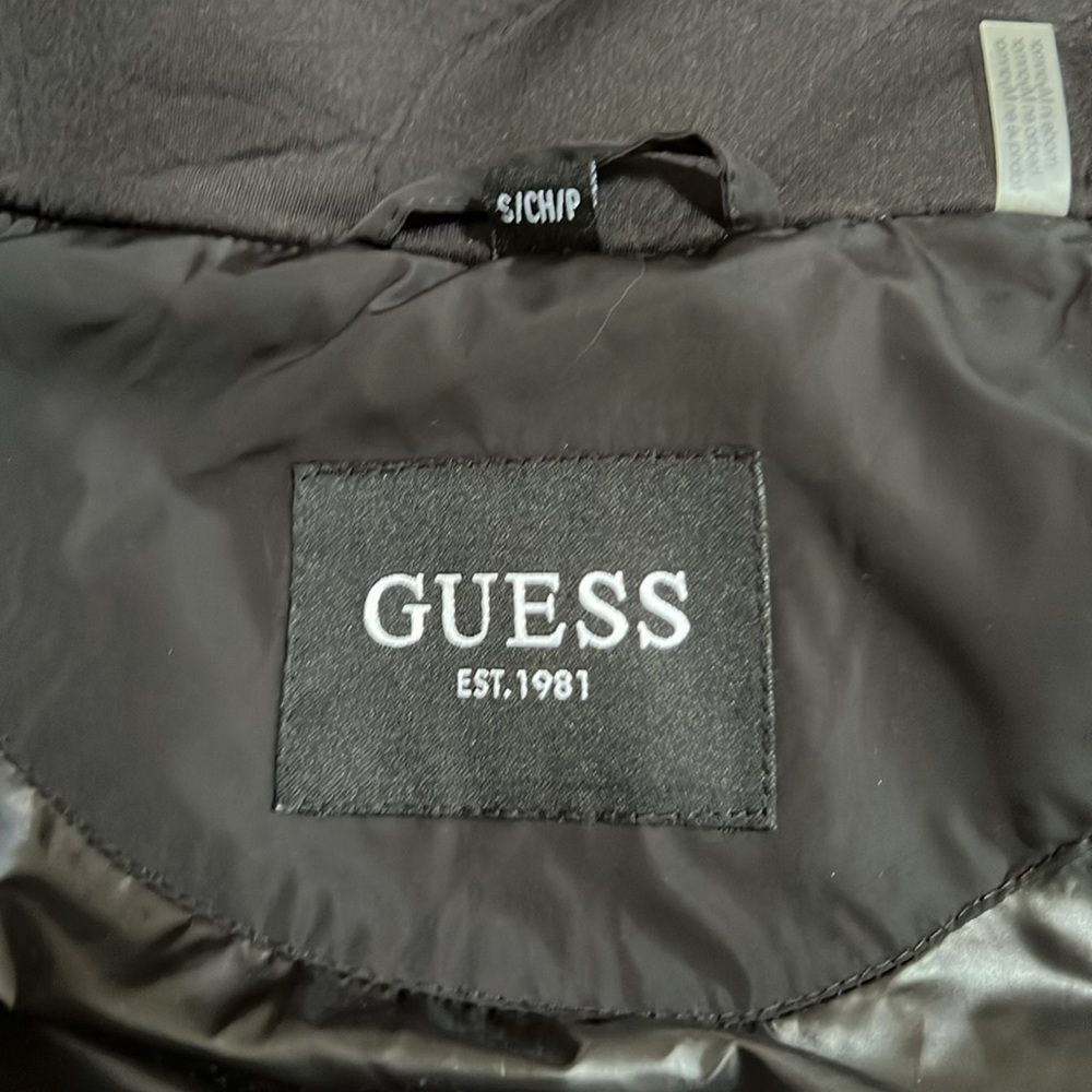 New! Guess small black double zippered puffer jacket. - Picture 9 of 13
